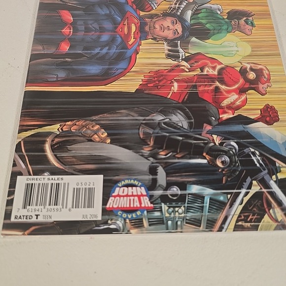 Justice League #50 cover B - Picture 3 of 3